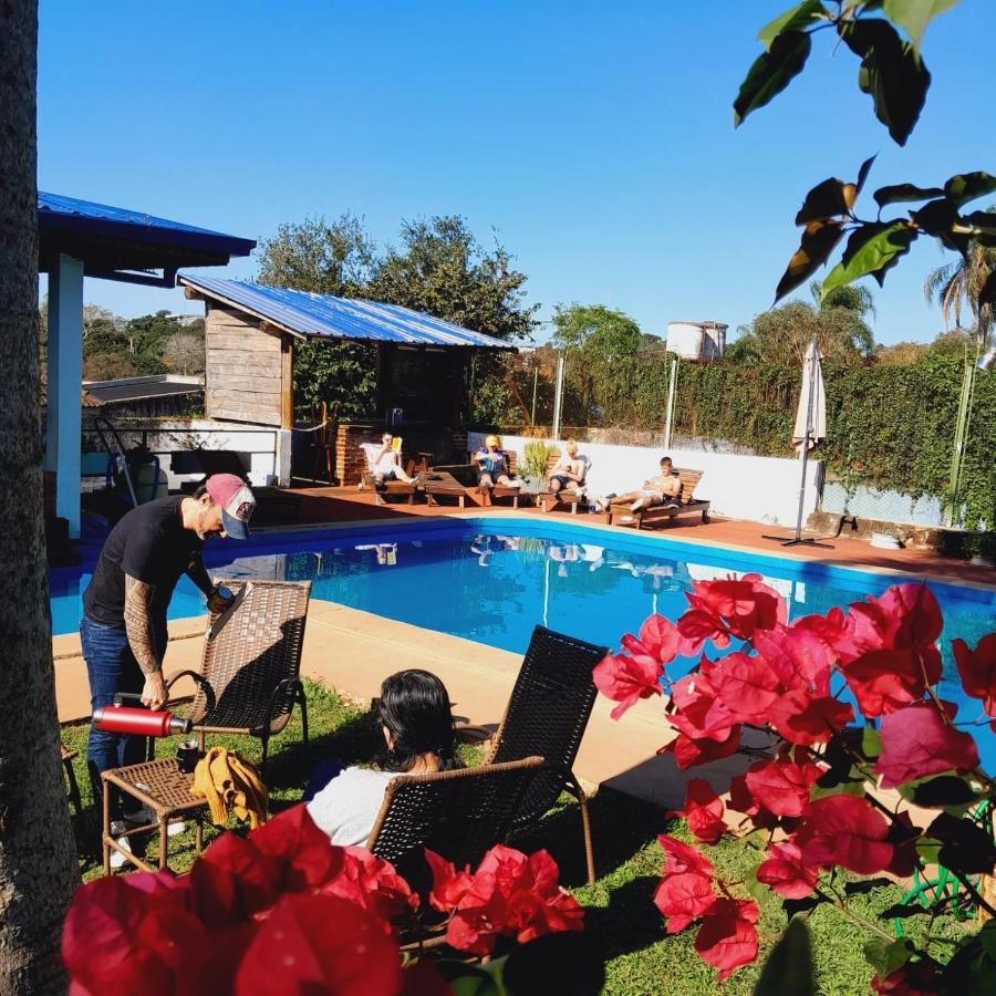 פוארטו איגואסו Guembe Al Rio Hostel מראה חיצוני תמונה